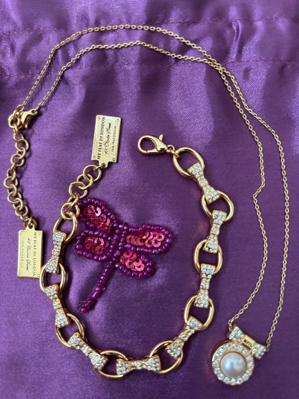 Retired My Flat In London Windsor Matching Set by Jan Haedrich—Brighton